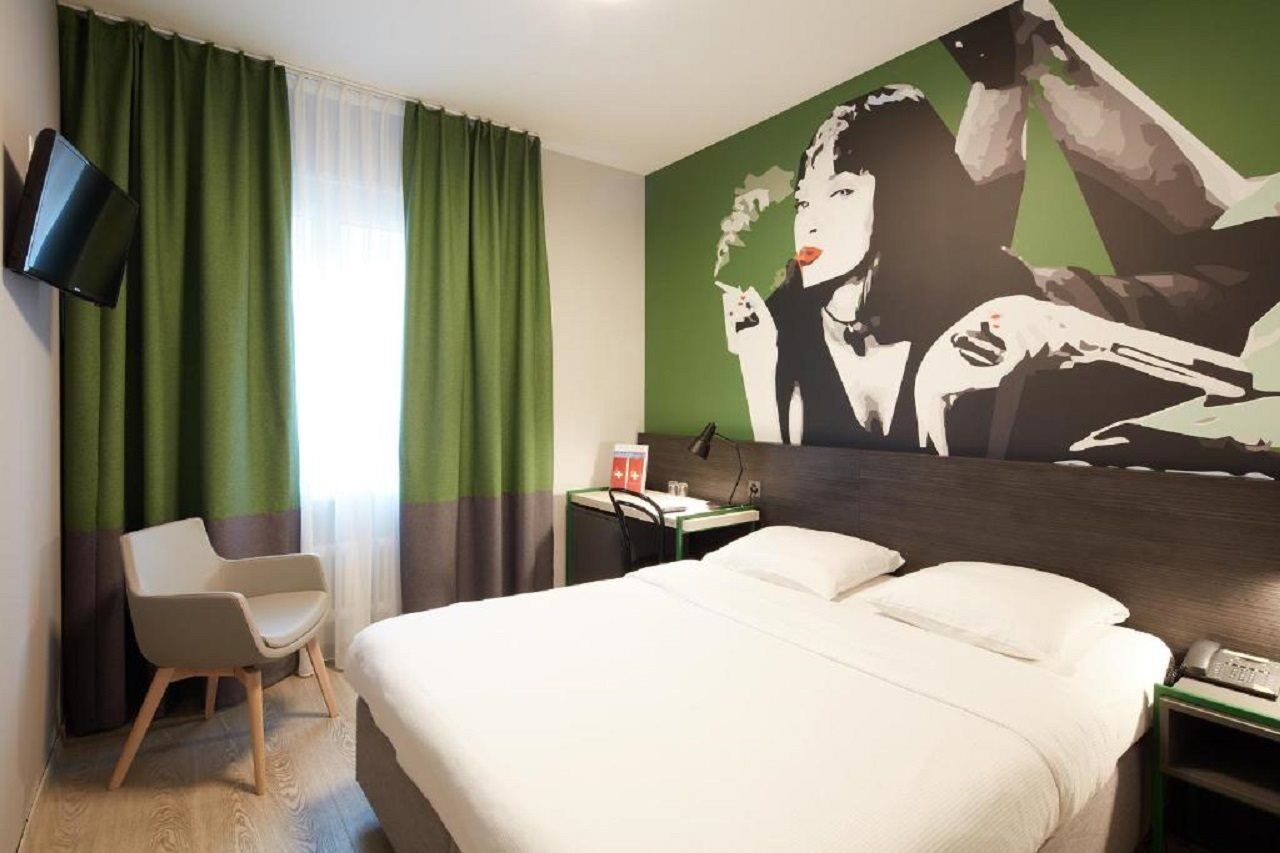 Hotel Crystal Lausana Exterior foto